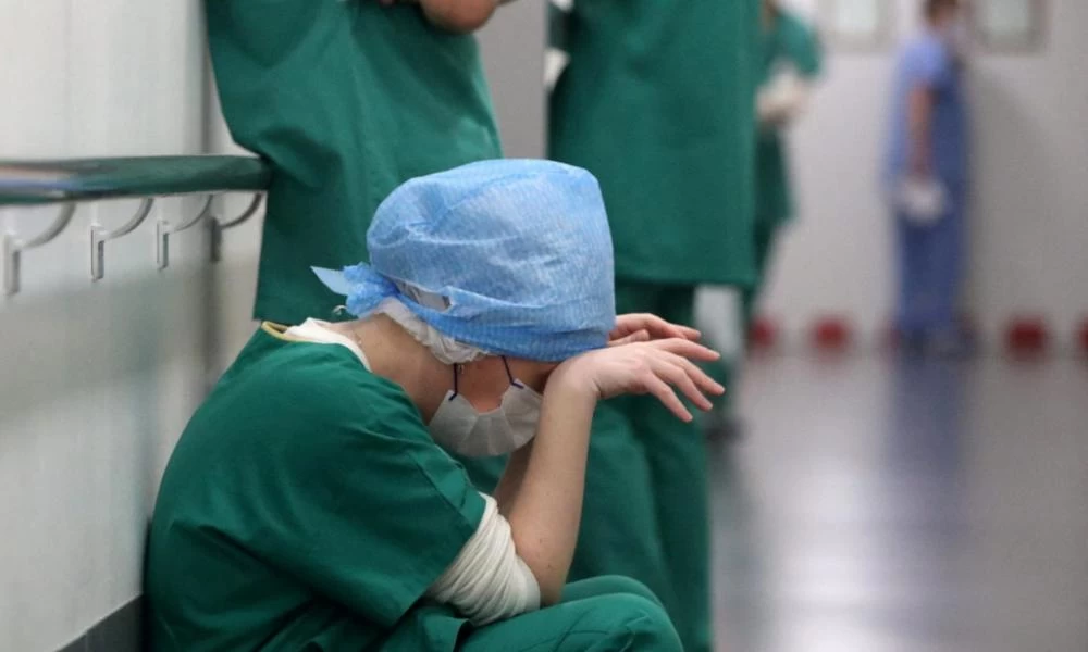 Κορονοϊός: Πάνω από 700 νεκροί σε μια εβδομάδα – Γιατί έχουμε τόσους θανάτους στην Ελλάδα;